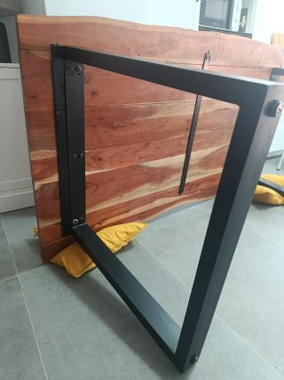 Mesa de madera maciza