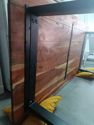 Mesa de madera maciza
