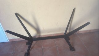 Base Mesa Aluminio Negra a falta