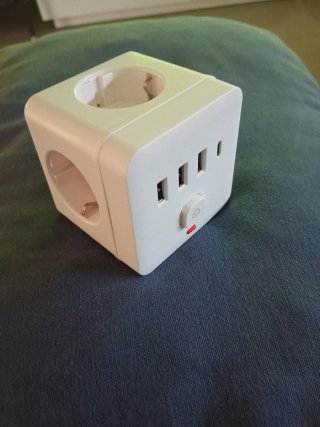 Enchufe Triple USB con Interruptor