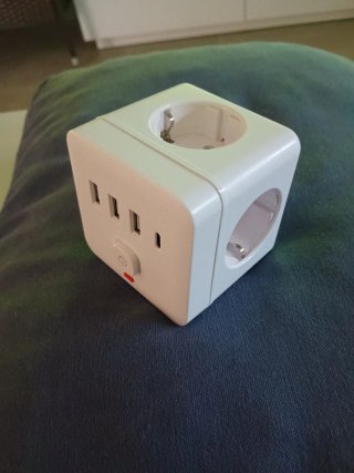 Enchufe Triple USB con Interruptor