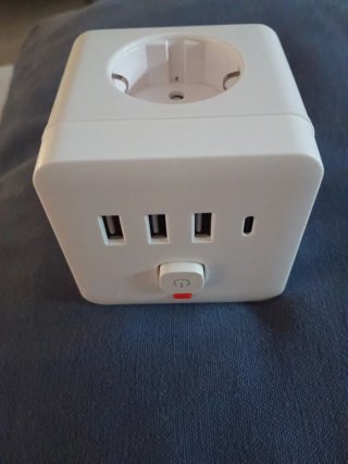Enchufe Triple USB con Interruptor