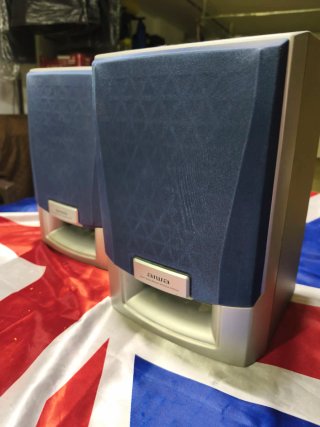 2 Altavoces Aiwa Azul y Gris