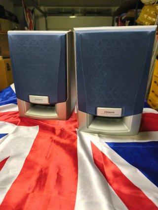 2 Altavoces Aiwa Azul y Gris