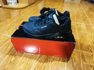 Skechers Talla 36.5 Negro