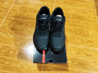 Skechers Talla 36.5 Negro