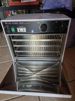 Maquina de esterilización tatto y piercing