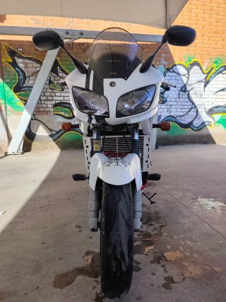Yamaha Fazer fzs 1000cc Blanca
