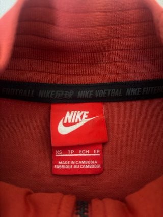 Chaqueta Nike Football Club Roja