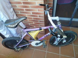 Bicicleta infantil CHATO morada