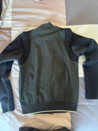 Chaqueta Adidas Bomber Negra y Verde