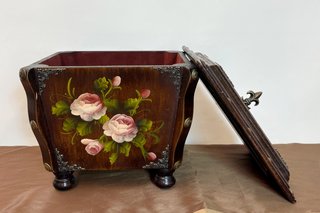 Caja de Madera Flores Pintadas