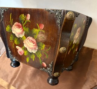 Caja de Madera Flores Pintadas