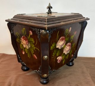 Caja de Madera Flores Pintadas