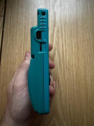 Game Boy Color Original + 2 Pokémon