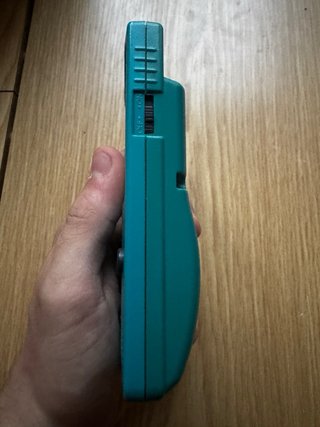 Game Boy Color Original + 2 Pokémon
