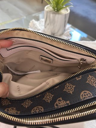Bolso Guess Beige y Negro Original