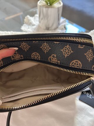 Bolso Guess Beige y Negro Original