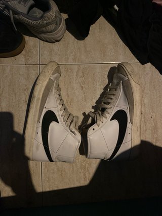 Nike Blazer Gris y Blanco Talla 40.5