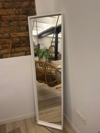 Specchio IKEA a figura intera bianco