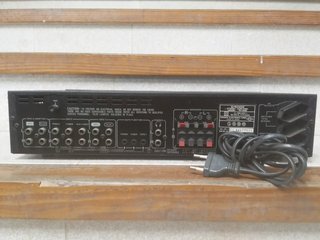 Amplificador Pioneer SA-930.