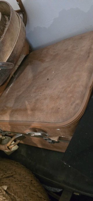 Vajillas, muebles antiguos, objetos antiguos