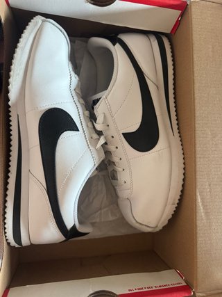 Nike Cortez Blancas y Negras
