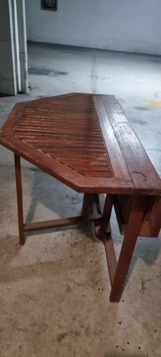 Mesa y 2 sillas plegables madera jardín