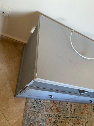 Mueble TV  gris. 1,45 largo,49cm ancho , 45 alto