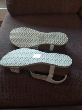 Sandalias de fiesta con pedrería