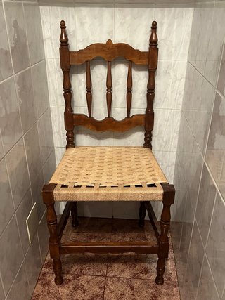 4 Sillas de Madera y Rafia