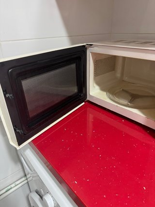 Microondas Orbegozo Blanco