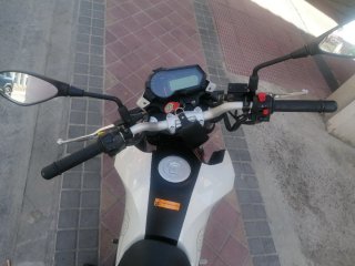 Benelli TNT Tornado Naked 125cc Sólo 5.560km!