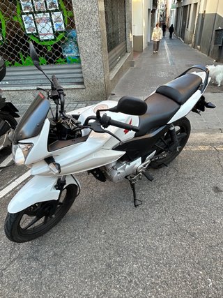 Honda CBF 125 Blanca
