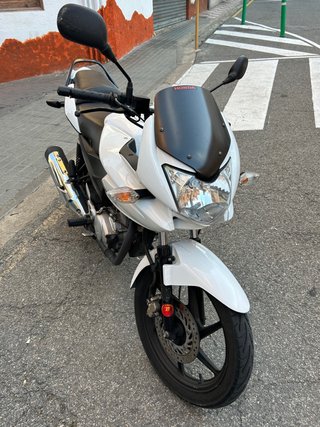 Honda CBF 125 Blanca