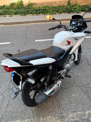 Honda CBF 125 Blanca