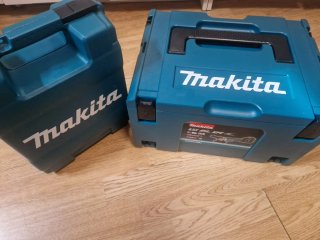 Taladro percutor y radial Makita sin uso