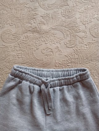 Pantalón deportivo niña gris Talla 7-8 años