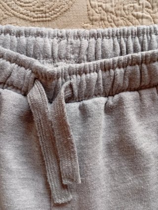Pantalón deportivo niña gris Talla 7-8 años