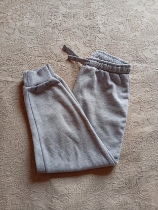 Pantalón deportivo niña gris Talla 7-8 años