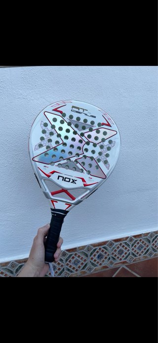 Pala de pádel NOX AT10 Genius Agustín Tapia