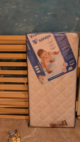Cuna Micuna 120x60 con colchón viscoelástica