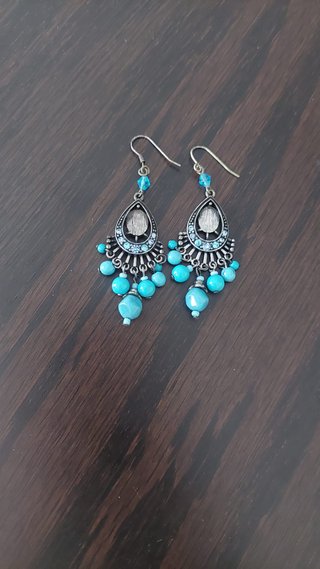 Pendientes con abalorios azules