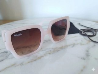 Gafas de sol rosas