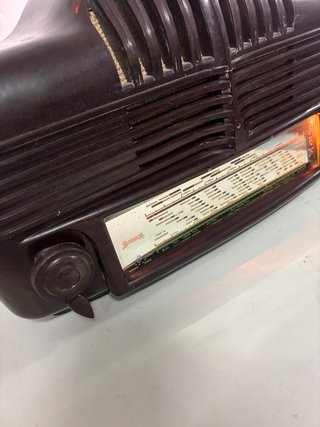 Radio Antigua de valvuválas SONORA 301