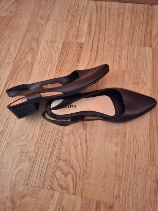 Zapatos de verano material goma, nuevo!