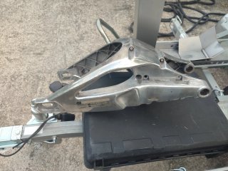 Basculante RS 125 Culo Avispa