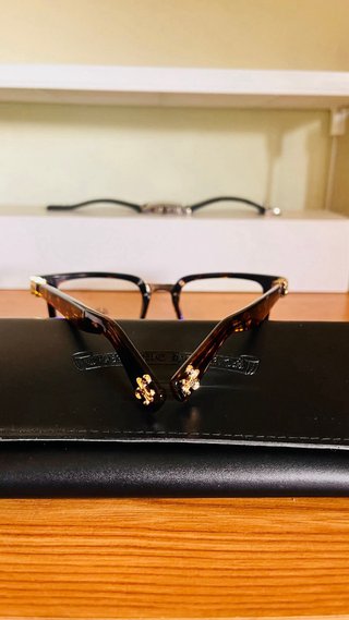 Gafas Chrome Hearts Tortoise & Oro