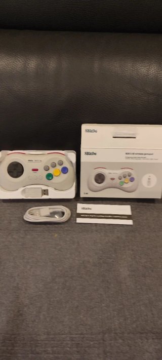 Mando 8BitDo M30 2.4G Mega Drive Mini