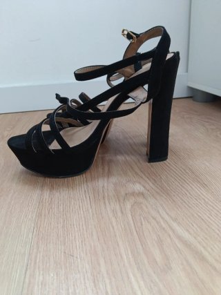 Sandalias tacón Marypaz negras talla 40